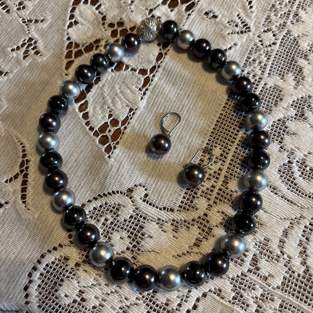 Premier Designs Faux Pearl Necklace & Earrings Set Purple Silver Tone Choker